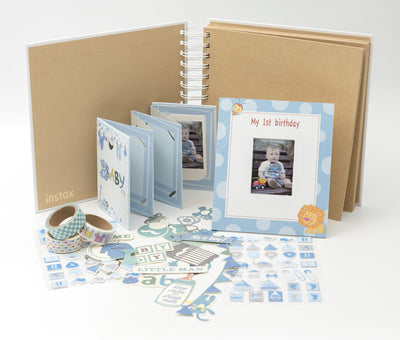 instax komplekts mazuļa pirmajai dzimšanas dienai, zils (rāmītis, albums, uzlīmes un līmlentes)